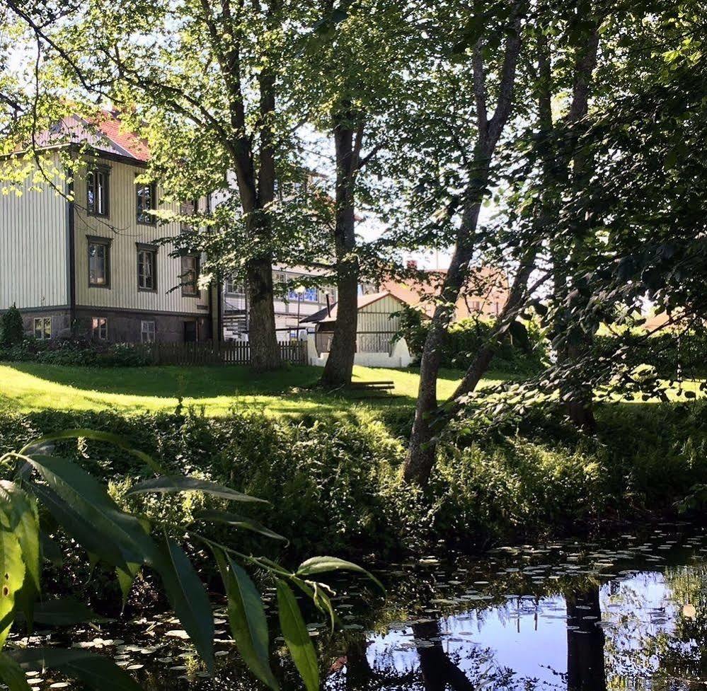 Kisa Waerdshus & Hotell Zewnętrze zdjęcie